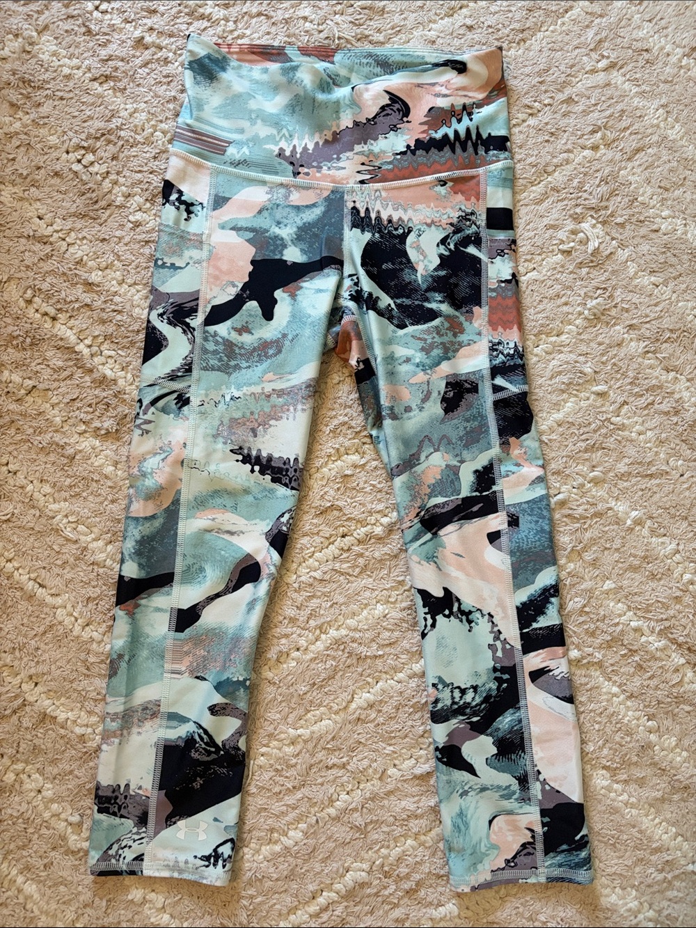 Under Armour Cropped Leggings